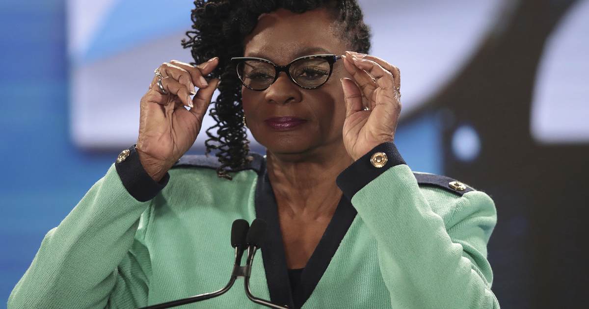 'Rude, Aggressive, Unhinged': Democratic Congresswomen Force Their Way Into Meeting With Speaker Johnson 