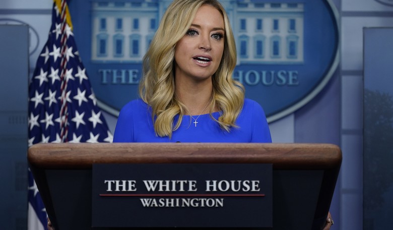Trump Rips His Own Former Press Secretary: 'The RINOS & Globalists Can Have Her'