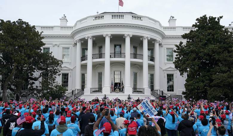 In the Face of Unrelenting Contempt, the President Endures