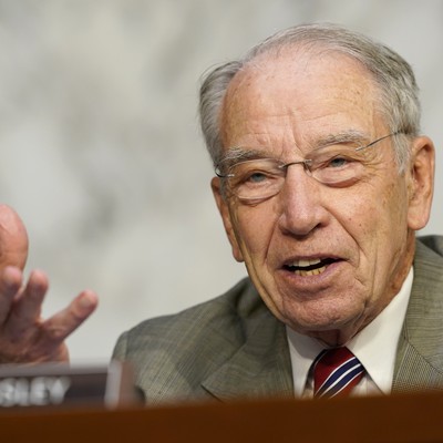 Grassley Mocks Democrats for 'Falling All Over Themselves' to Defend No Kings Jack Smith