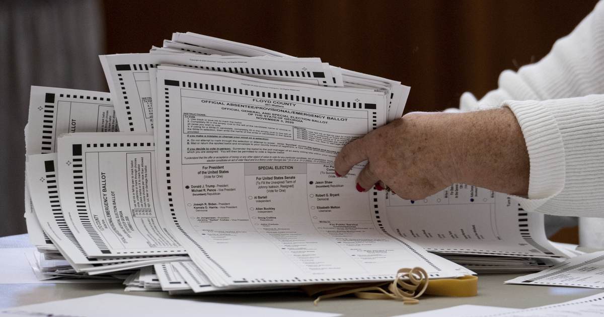 Georgia Voting Technician: I Saw Irregularities with the Mail-in Ballots 