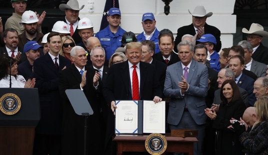 Nonprofit Launches Ad Blitz That Torches Canada and Mexico for 'Abusing' Major Trade Agreement