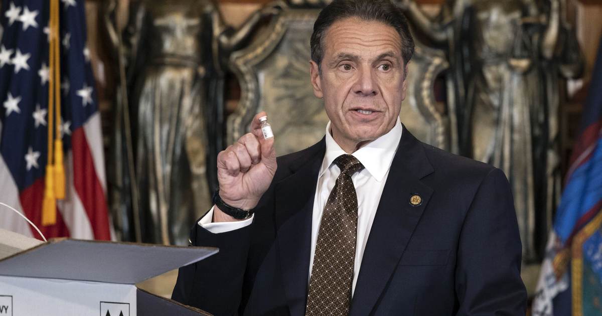 We're Cancel Culture-Obsessed, So Let's Talk About Andrew Cuomo's White Ex-Girlfriend's Kwanzaa Cake Fiasco 