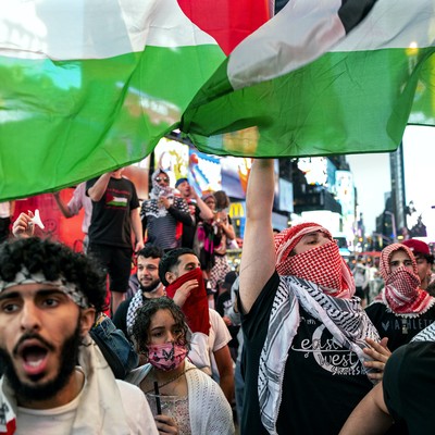 Sick: Pro-Hamas Protesters Rage Across NYC, Surround Israelis for Peace Vigil at Union Square