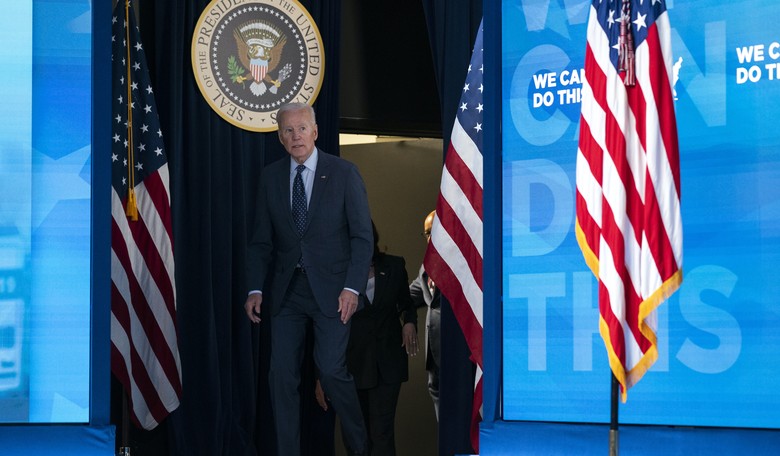 Biden Says He is 'Confident' in Fauci After Bombshell Email Scandal