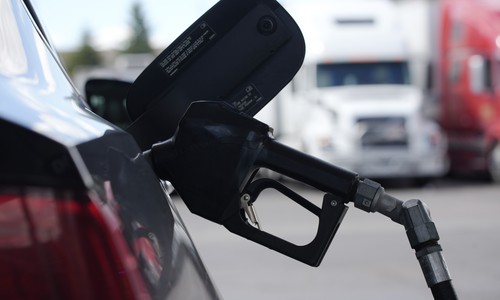 Gas Prices Surge As Gulf States Call Off Meeting to Reopen Strait of Hormuz
