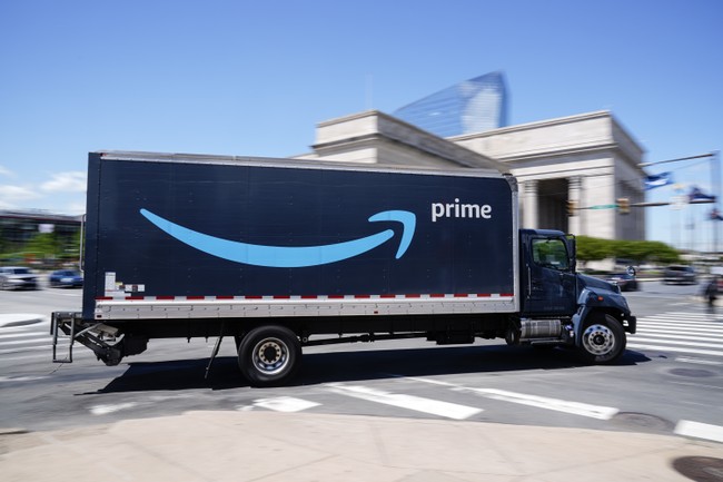 Amazon Delivery Driver Shoots, Kills Attempted Carjacker