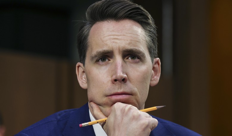 Josh Hawley Pens Letter to Musk After Twitter Buy. Here's What He Wants to Know.