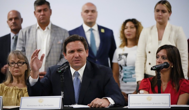 Fact Check: No, Florida's Recent Data Reporting Change Doesn't Misrepresent COVID Deaths 