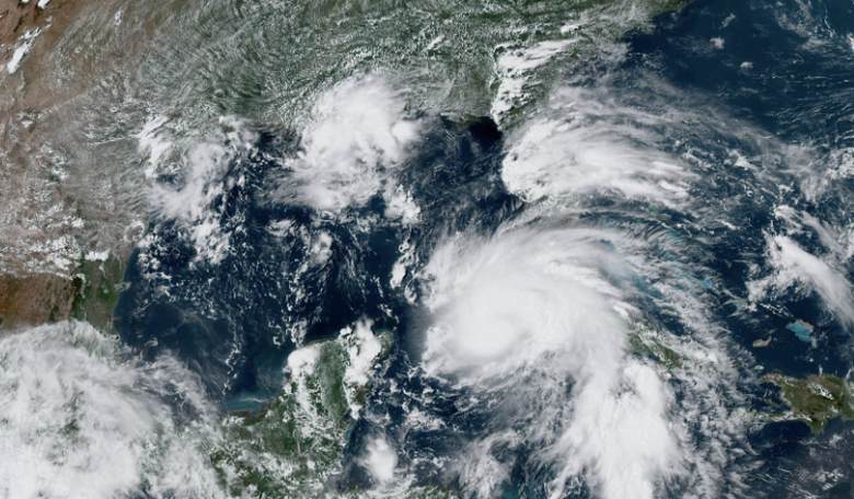 Hurricane Ida Knocks Out All of Power for New Orleans