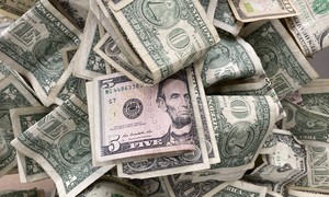 The American Economy Just Hit Two Major Milestones: Record High Incomes and Record-Low Poverty