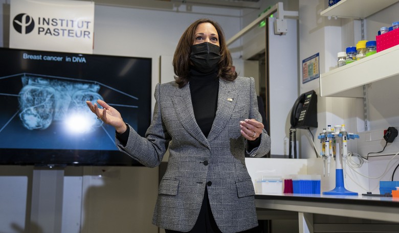 Kamala Harris Faked a French Accent...to a Group of Scientists in France 