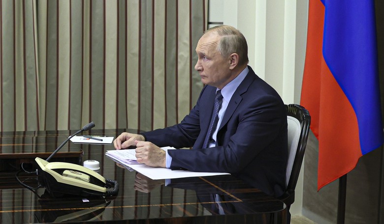Joe Biden and Vladimir Putin Agree to 'the Principle' of a Summit, if Putin Doesn't Invade Ukraine