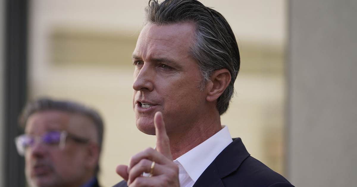 Gov. Gavin Newsom Wants Kamala Harris to Run For President 