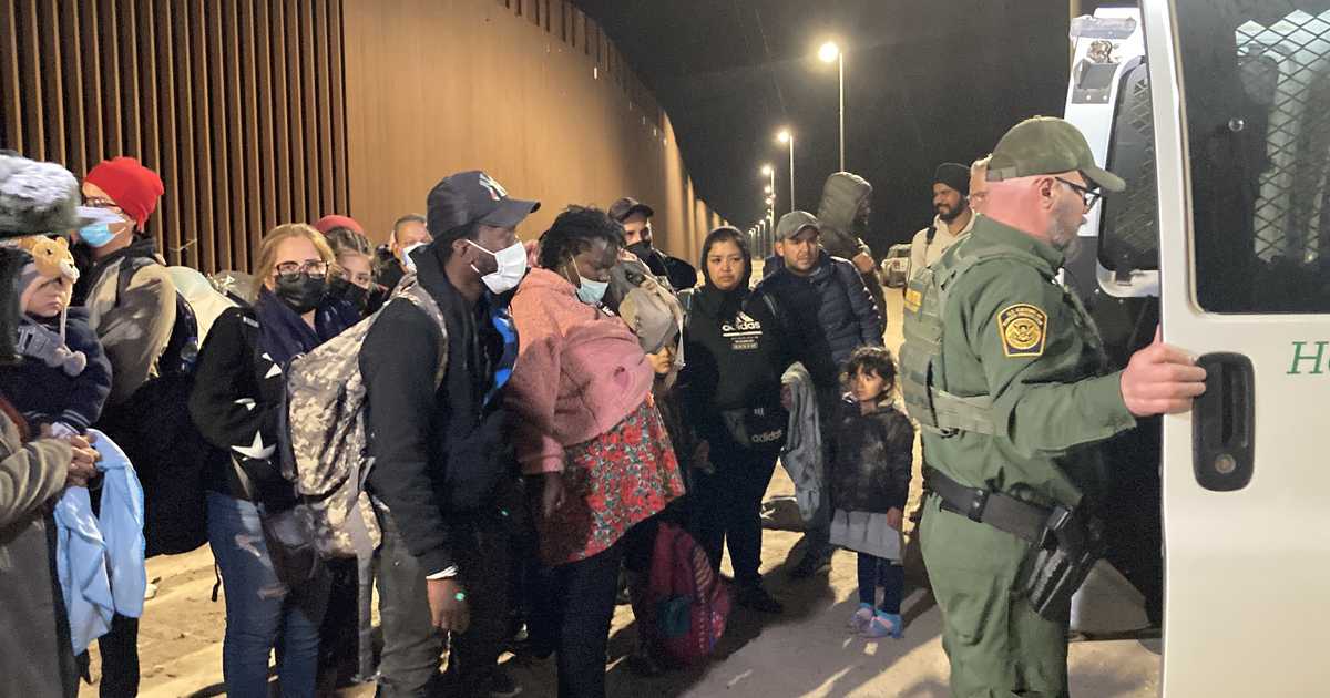 Border Town Families Are Reportedly Hiring Armed Security Amid Illegal Immigration Surge