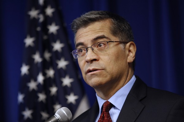 The Top Democrat in CA's Governor Race Can't Even Handle a Local Interview