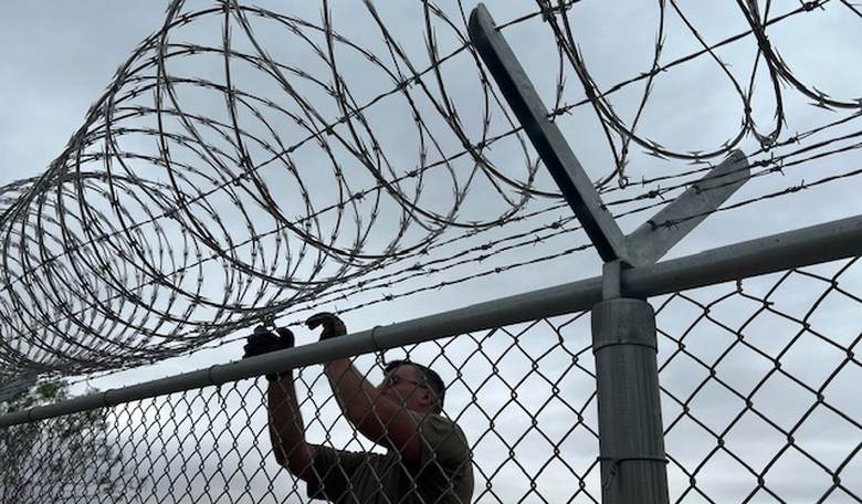 Tens of Thousands of Illegal Migrants Are Heading for the Border 