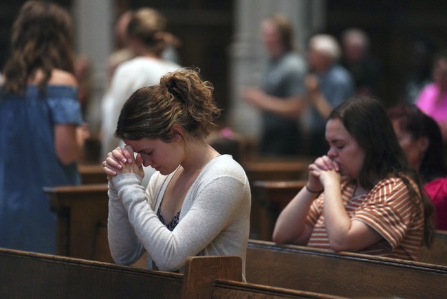 AP: American Catholic Church Sees 'An Immense Shift Toward the Old Ways'