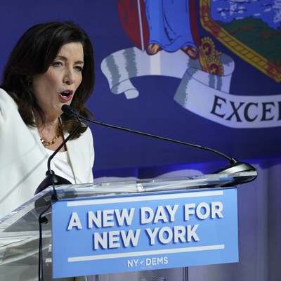 NY Gov. Hochul Ditches 'Feminist' Routine to Don Hijab for Muslim Men