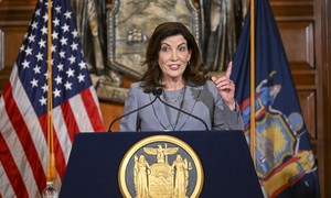 'Slay, Kween': Trump and Pratt Roast Hochul's Mosque Headscarf Stunt