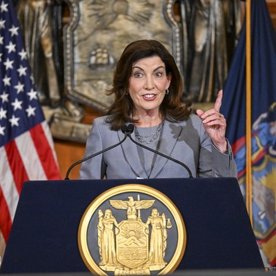 'Slay, Kween': Trump and Pratt Roast Hochul's Mosque Headscarf Stunt