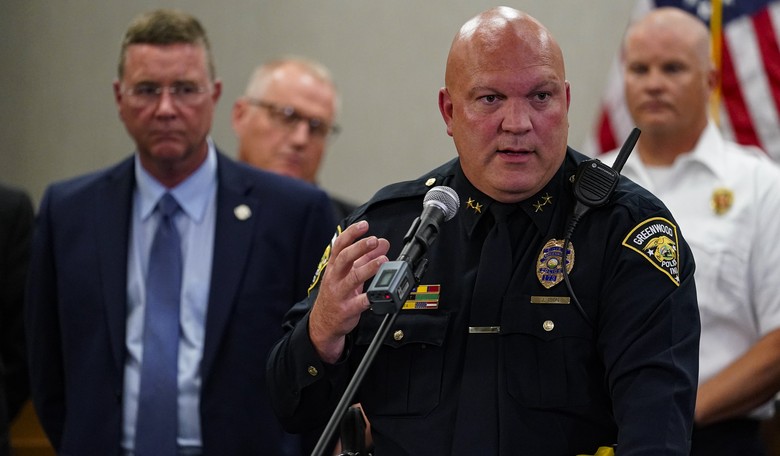 Leftists Are Really Upset the Man Who Stopped Mall Shooting Is Being Called 'Good Samaritan'