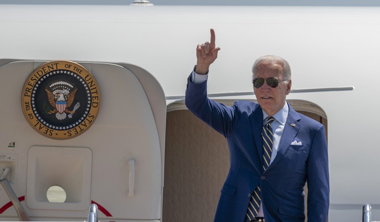 WaPo Op/Ed: To Save the Democrats, Biden Should Announce He's a One-Termer Before the Midterms