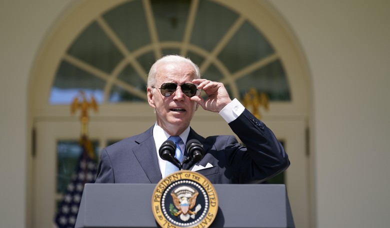Biden Tries Explaining Why 'It's No Surprise That the Economy Is Slowing Down'