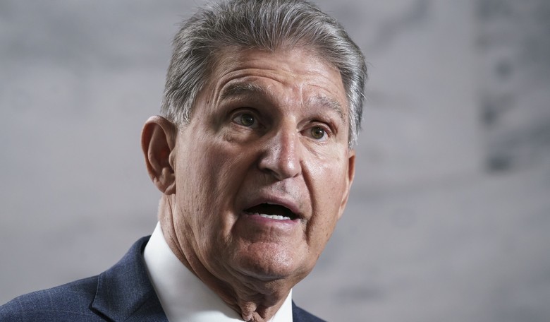 Manchin Endorses Republican in Governor's Race 