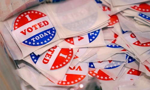 Advantages and Disadvantages in the Coming Midterm Elections