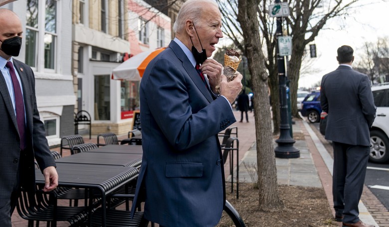 As Russia Prepares to Invade Ukraine, Biden Has a 'Brain Melt' Moment 