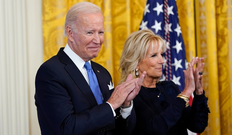 How Do We Save America From the Obamunists?