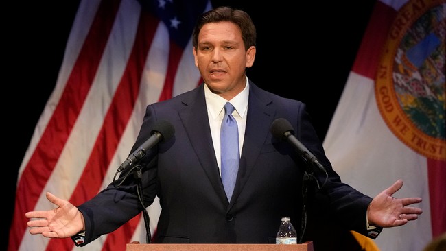 DeSantis Responds to Reporters Hounding Him About 2024 - Vimarsana News