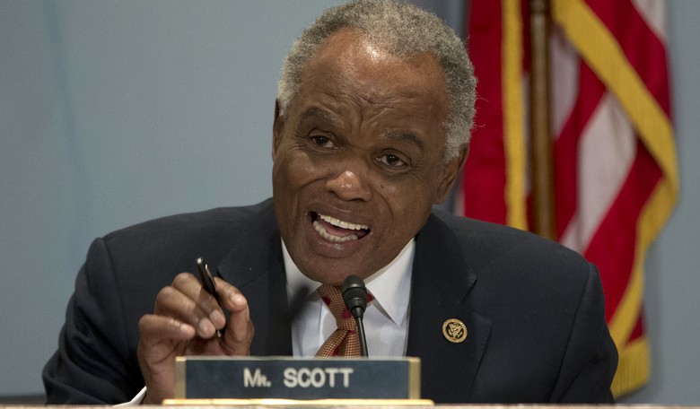 Dem Lawmaker Loses It on Photojournalist 