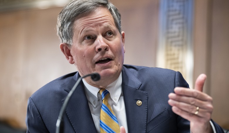 Musk Steps in After GOP Senator Thrown in Twitter Jail for 'Insane' Reason