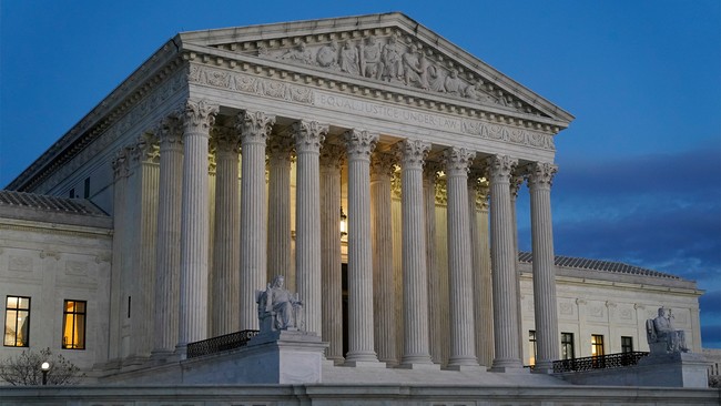 Supreme Court Justices Appear Divided on Obstruction Question for J6 Rioters