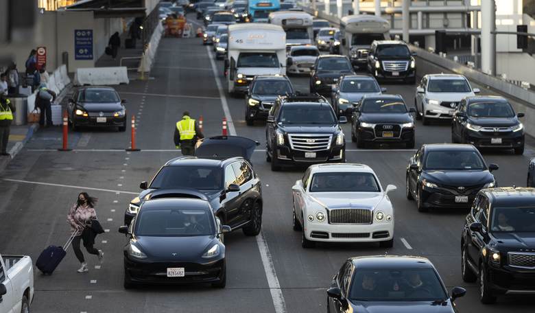 WATCH: Ceasefire Activists Try to Block LAX, They Get Excoriated for Their Actions