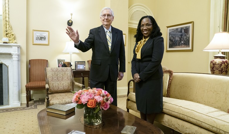 McConnell Says It Should've Been 'Easy' for SCOTUS Nominee to Answer Whether She Supports Court-Packing