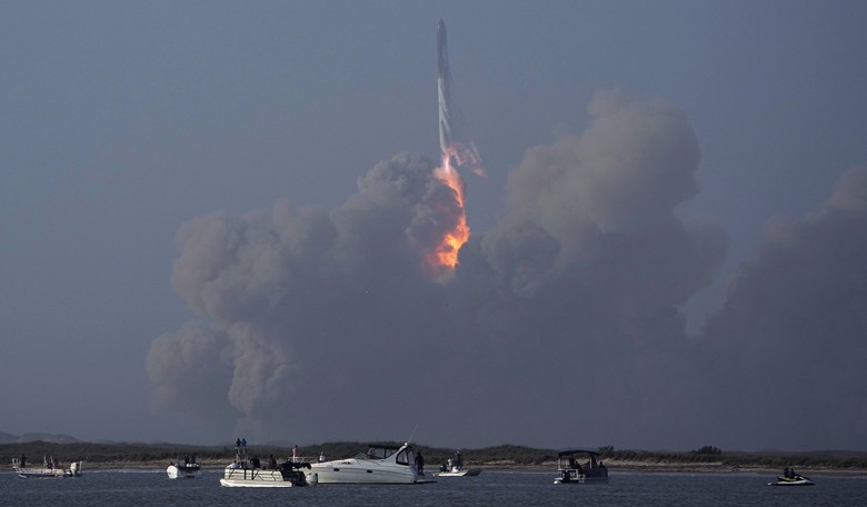 Donald Trump to Join Elon Musk at SpaceX Starship Test - Is America Daring Great Things Once Again?