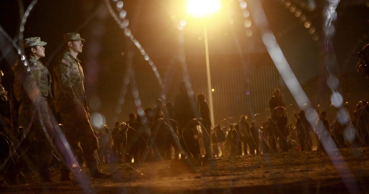 Border Crossings Spike, Delivering a Blow to the Biden Administration’s Immigration 'Plan'