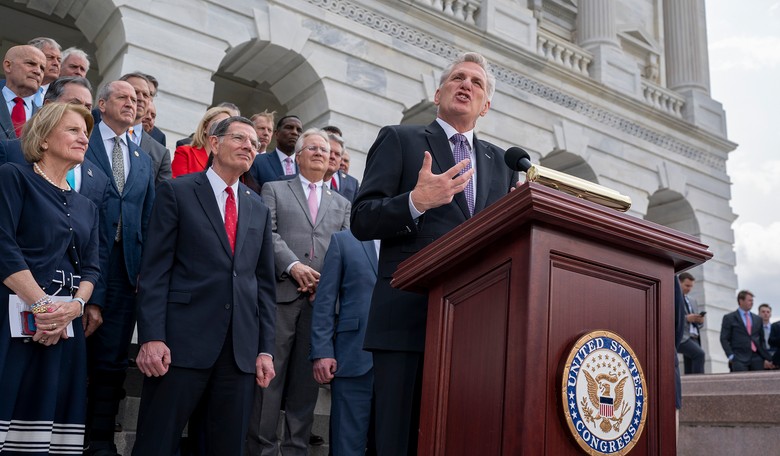 'SHUT IT DOWN' trends on Twitter as Republicans introduce 31-day continuing resolution