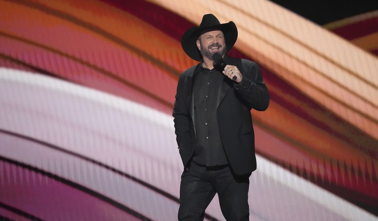 Garth Brooks Gets It Wrong