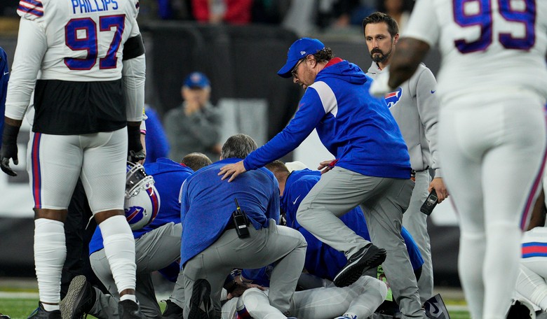 Here's the Dumbest Article About Damar Hamlin's Injury 