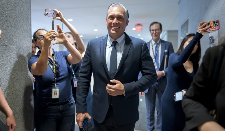 Watch Hunter Biden's Business Partner Walk Into Testimony on Capitol Hill 