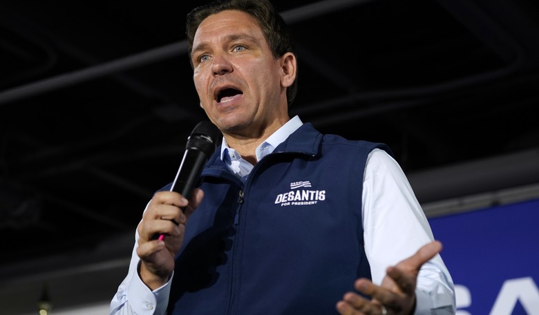 Unprofessional Media Tie DeSantis to a Mass Shooting 