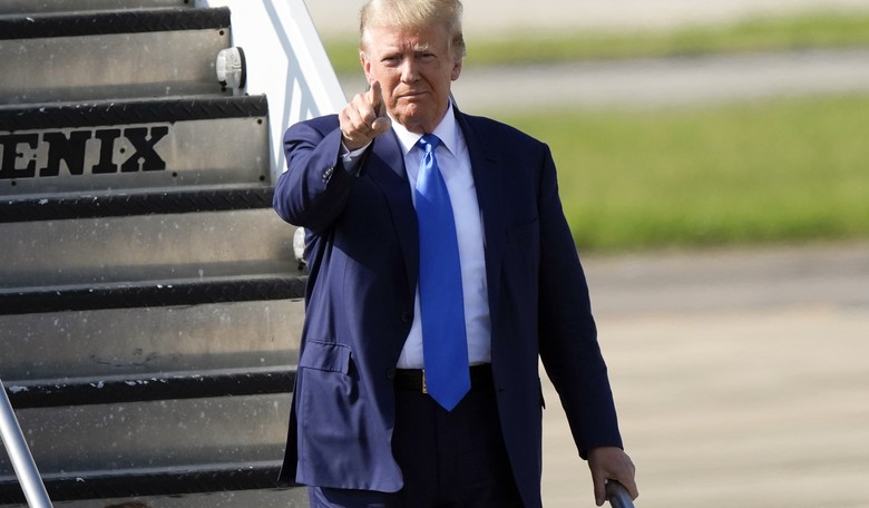 Trump Returns to DC in Defiant Fashion: 'I Am Being Arrested for You' 