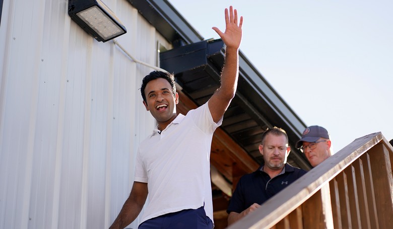 Vivek Ramaswamy Is First of Trump's Primary Opponents to Address Latest Indictment
