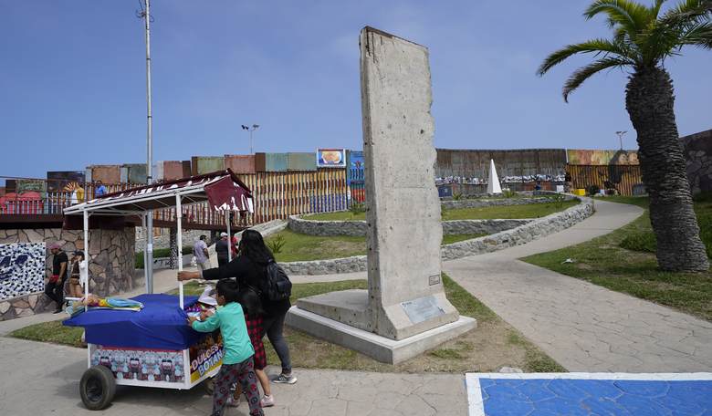That Berlin Wall Segment Was Placed in Tijuana After Lefty Activists' Stunt to Deliver it to Trump Failed