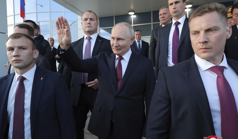 Russian Leaders, Media Laugh Openly at Biden
