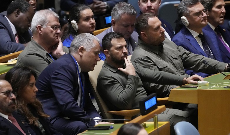 Who Trusts the U.N. and Who Does Not? 